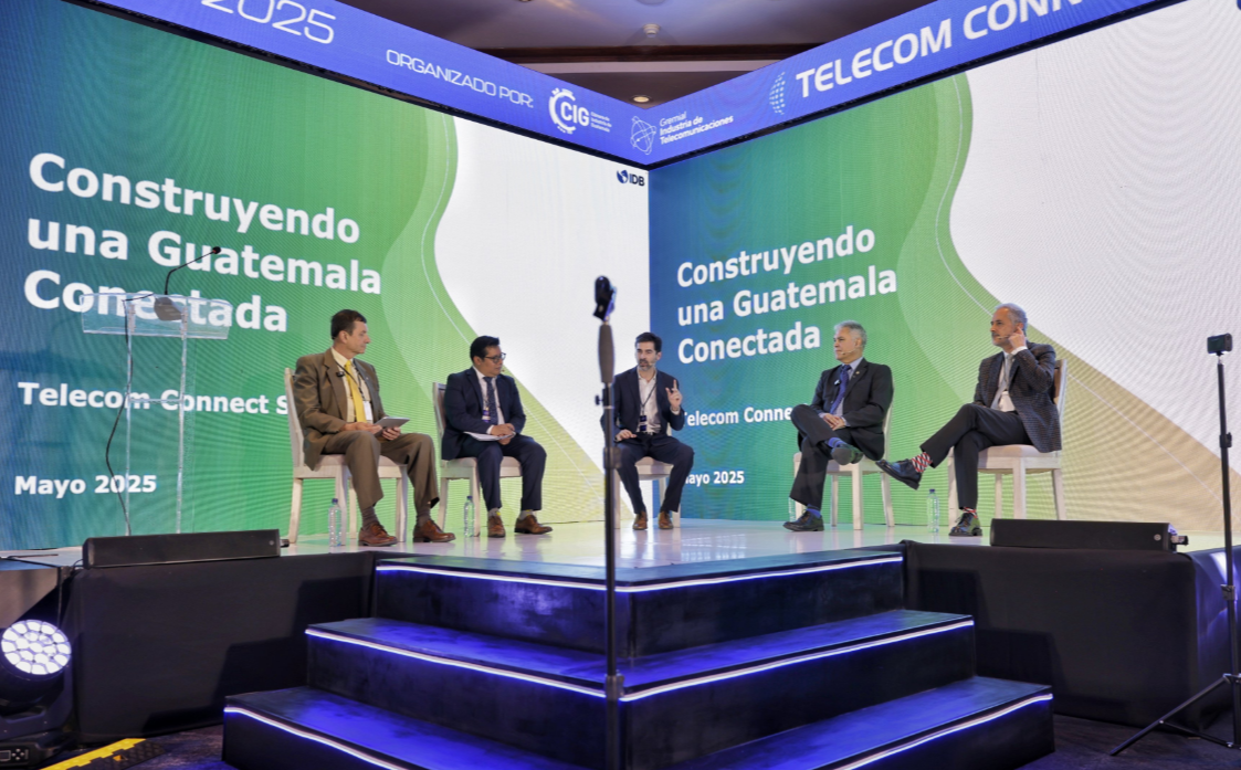 CIV participa en el foro Telecom Connect Summit para compartir mejoras en la conectividad digital