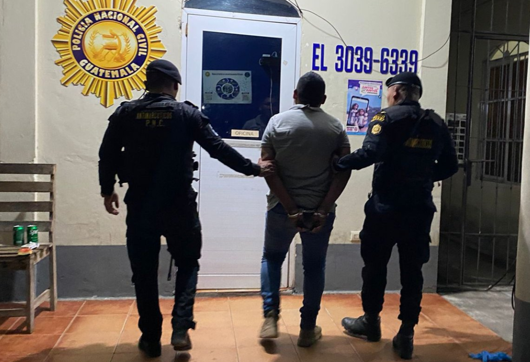 PNC ejecuta capturas por portación ilegal de armas./Foto: PNC.
