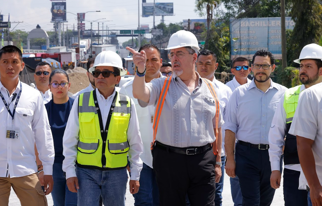 Presidente confirma que el segundo puente del km 17.5 en Villa Nueva se habilitará el 5 de junio