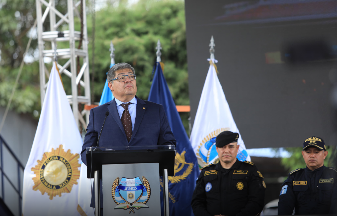 El Ministro de Gobernación, Francisco Jiménez, en conferencia de prensa. / Foto: Mingob