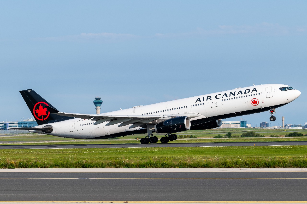 Guatemala y Canadá se conectan con primer vuelo de Air Canada