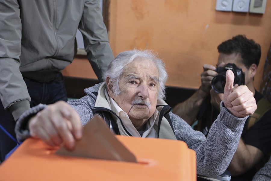 Mujica: “A veces la gente se quiebra por nimiedades”