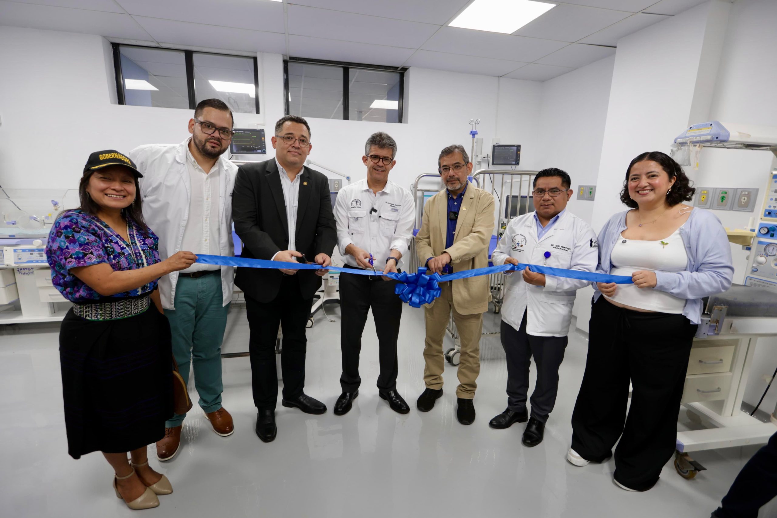 Inauguran mejoras en el Hospital Pedro de Bethancourt. / Foto: MSPAS.
