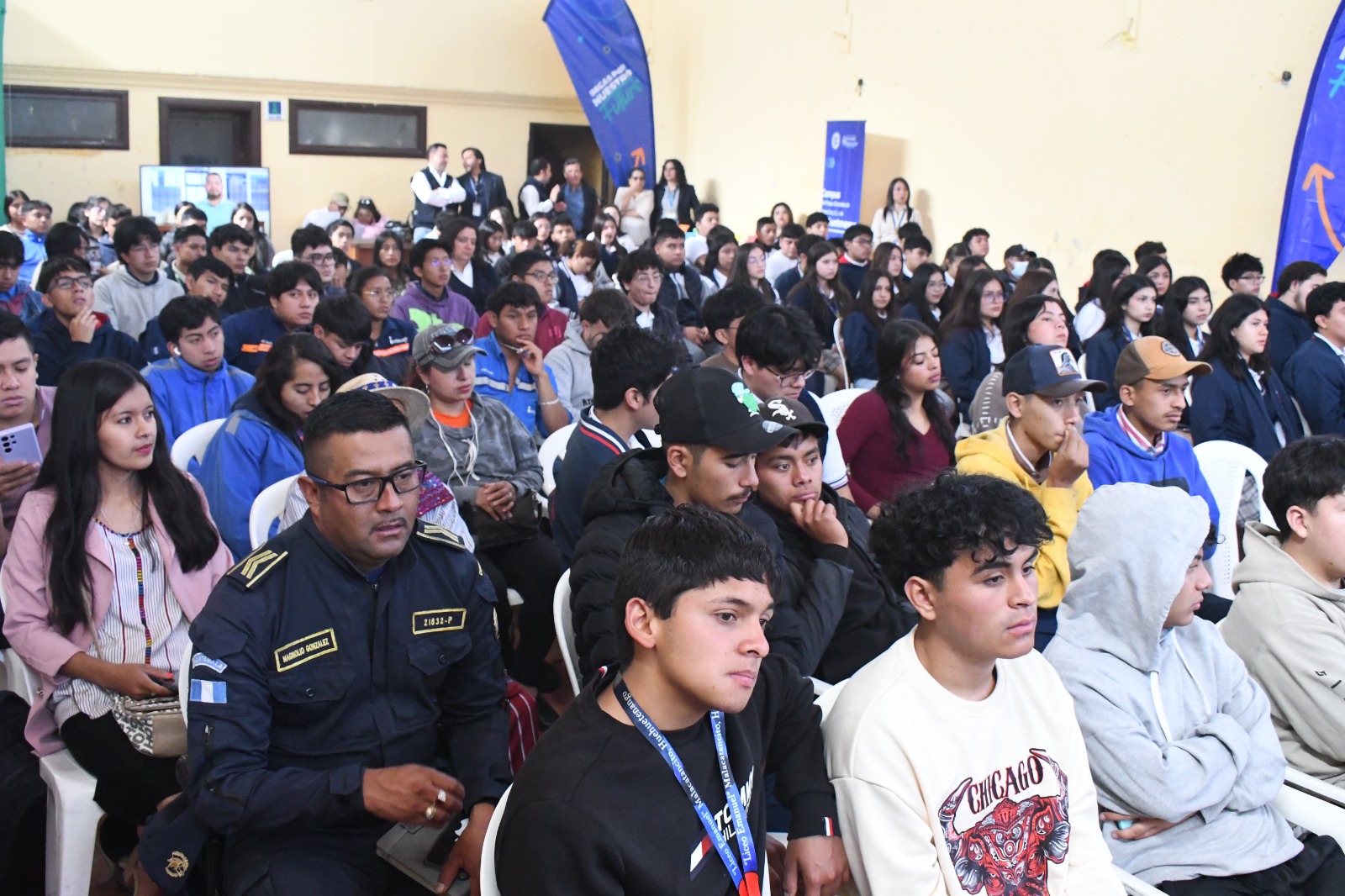 Becas por Nuestro Futuro: Brindan asesoría personalizada a jóvenes huehuetecos