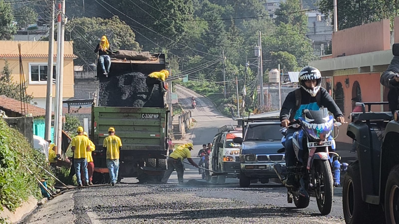 Supervisan área de bacheo en la Ruta Nacional 12 Norte que conduce al altiplano Marquense