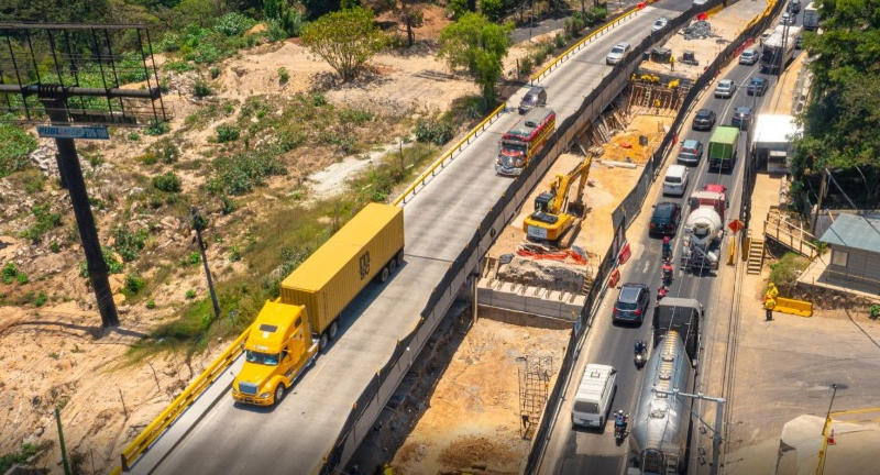 Este cierre es debido al avance en la construcción del segundo puente en el kilómetro 11.5. / Foto: CIV