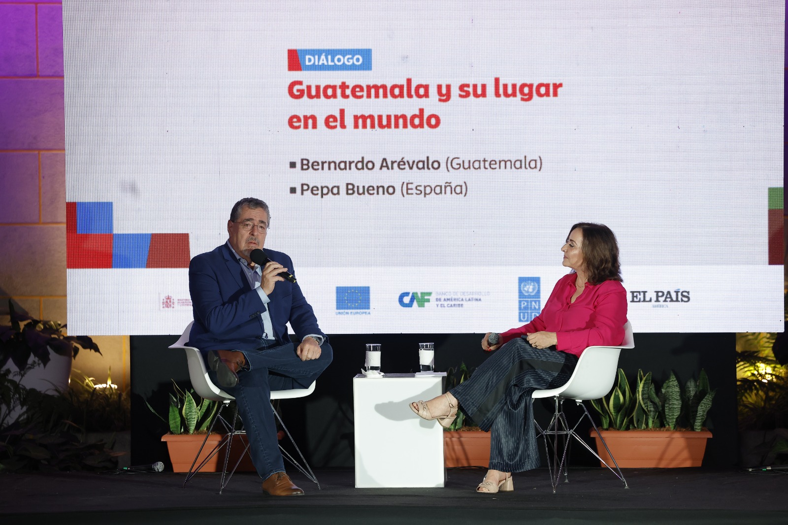 Presidente Arévalo cierra Festival Centroamérica Cuenta con diálogo sobre la situación de Guatemala