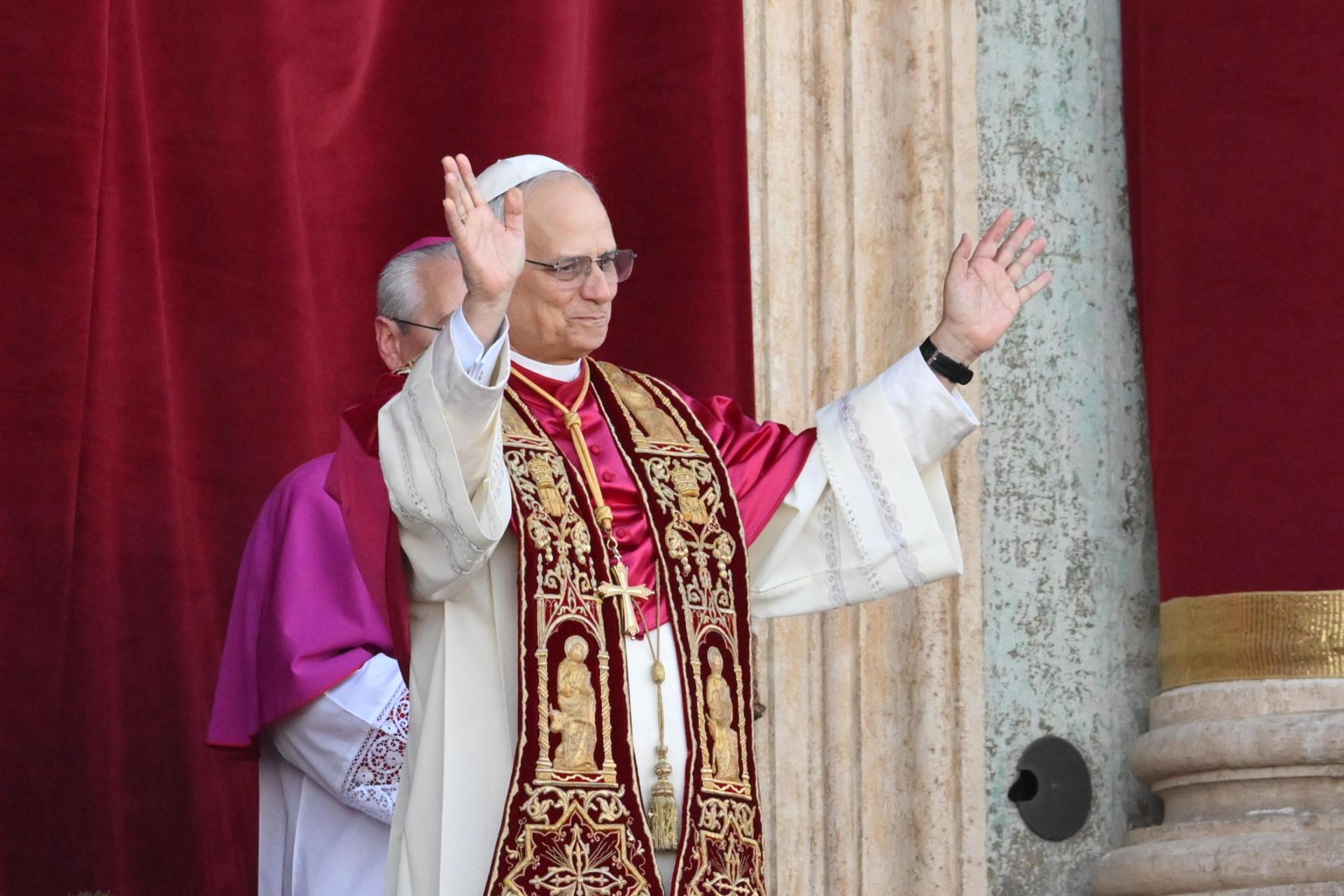 Cardenal Robert Prevost es elegido como nuevo Papa: León XIV
