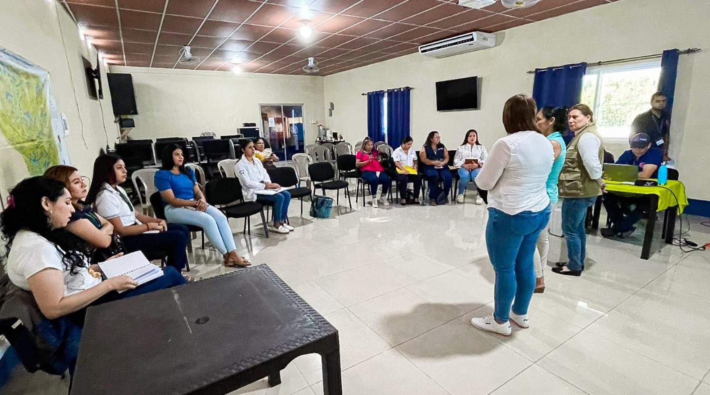 Fortalecen capacidades de la Red de Directoras Municipales de la Mujer en Petén