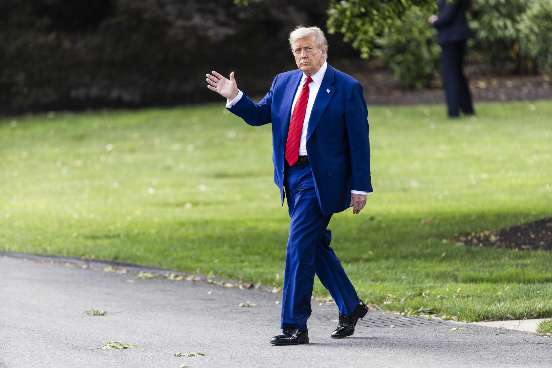 El Servicio Secreto mata a un hombre que entró armado en la casa del presidente Trump