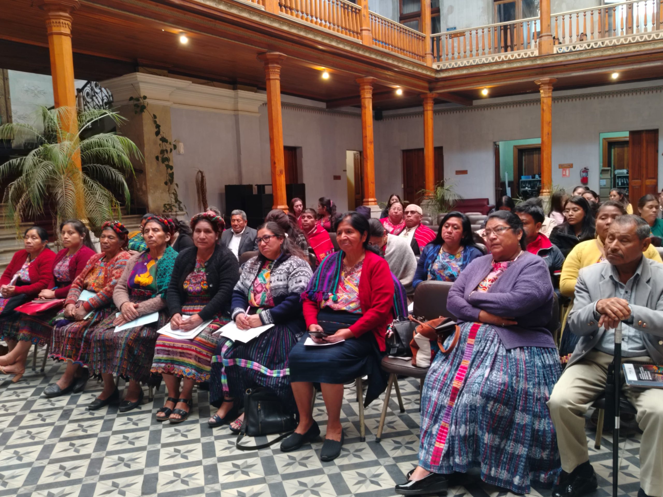 Autoridades ancestrales y comunitarias de Quetzaltenango participan en taller sobre el Convenio 169 de la OIT