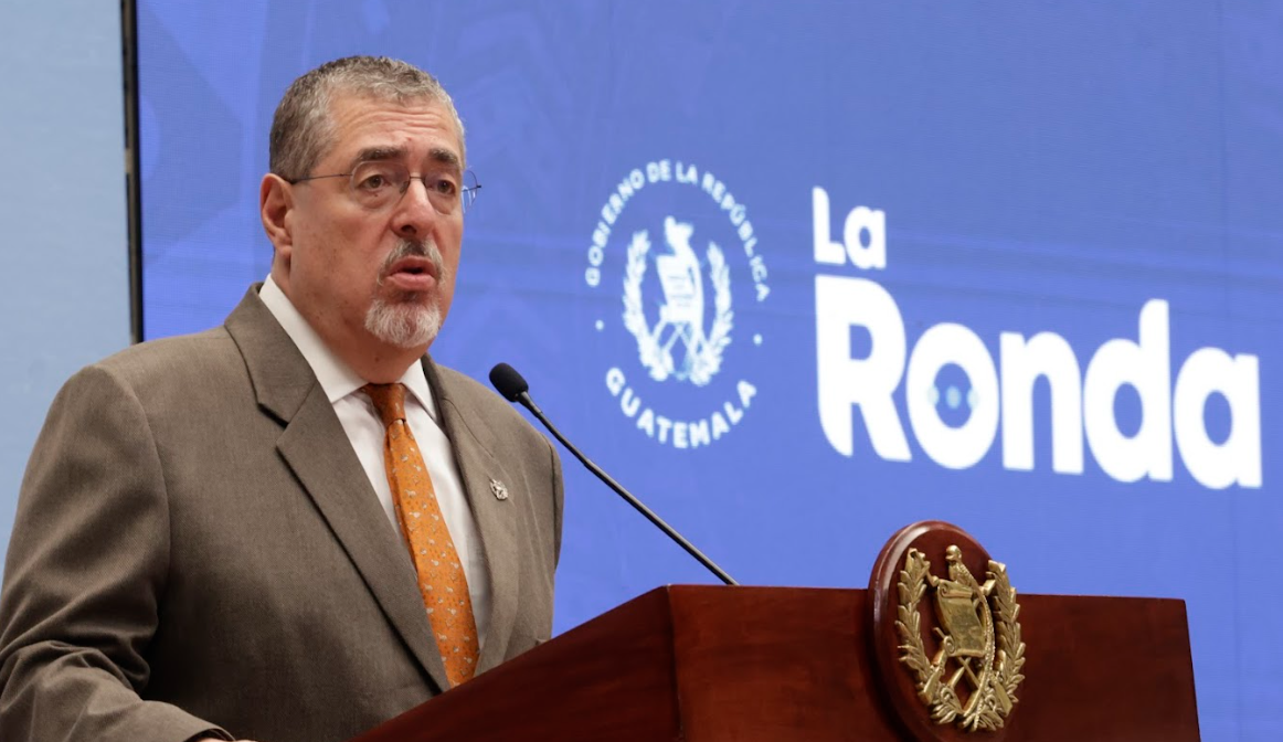 Presidente confirma que ya se toman medidas contra maestros ausentes