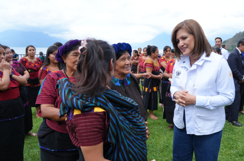Presidenta en funciones: “No solo hacen arte, sino que también a través de sus manos construyen el futuro para sus familias”