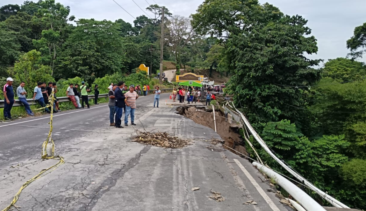 CIV atiende emergencia de conectividad en la ruta Cito Zarco en Retalhuleu./Foto: CIV.