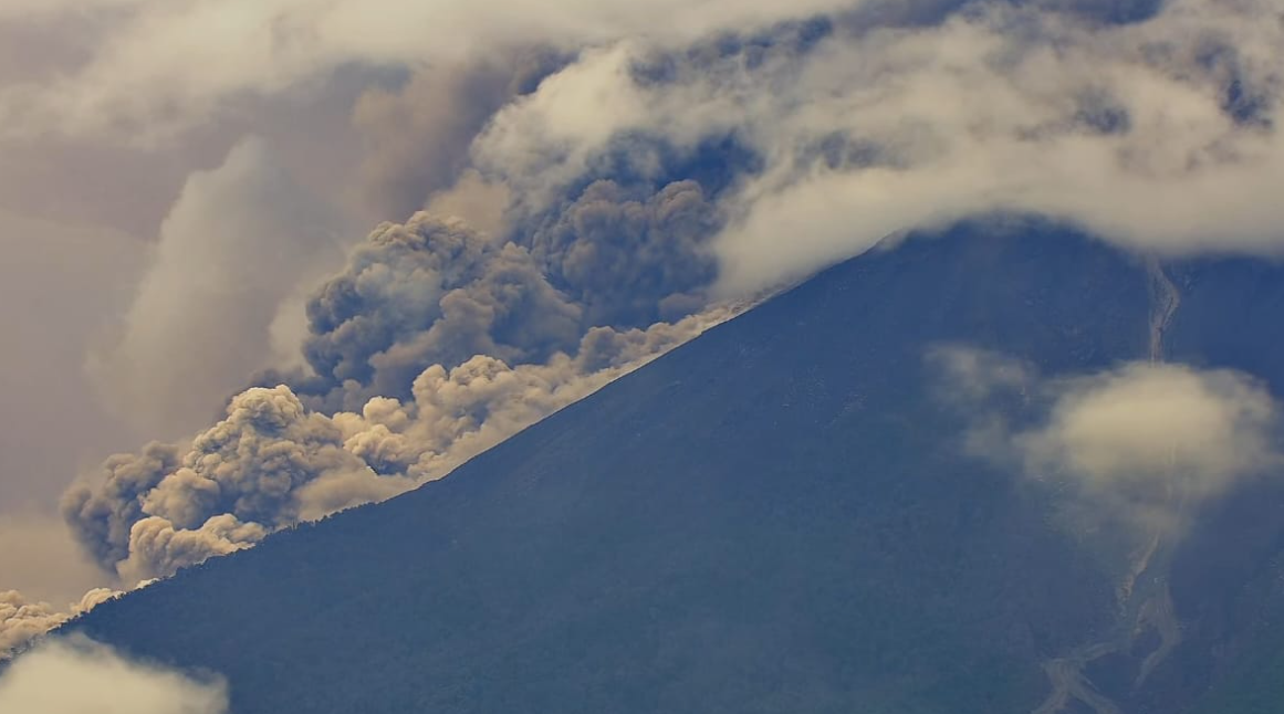 Insivumeh prevé 40 horas de actividad del volcán de Fuego./Foto: Sismología Nacional de Guatemala.