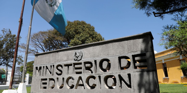 Mineduc respalda segundo amparo de la PGN contra acciones que vulneren derecho a la educación
