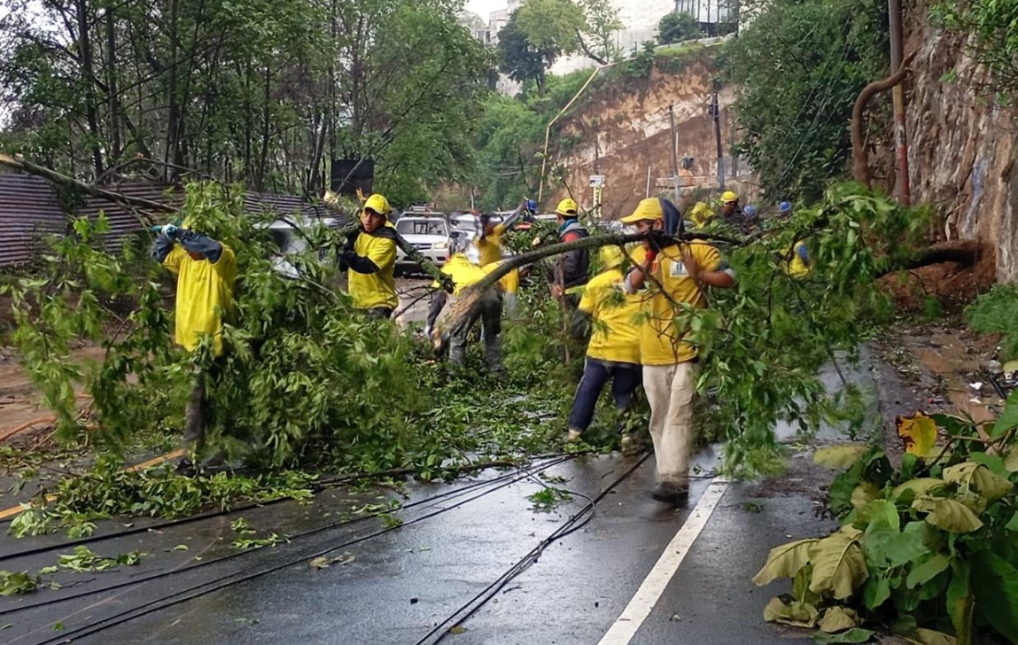 Conred brinda atención a emergencias por lluvias./Foto: Conred.