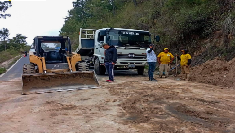Dependencias del CIV atienden emergencias causadas por lluvias en todo el país./Foto: CIV.
