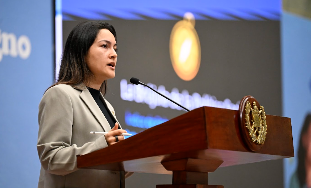 Viceministra de Desarrollo calificó al RSH como una herramienta de clasificación socioeconómica. / Foto: Byron de la Cruz.