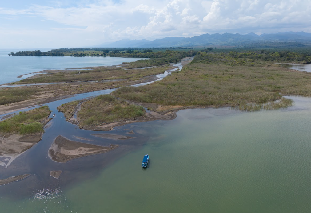 Ministerio de Ambiente resalta urgencia de una Ley de Aguas ante conflictos con la minería