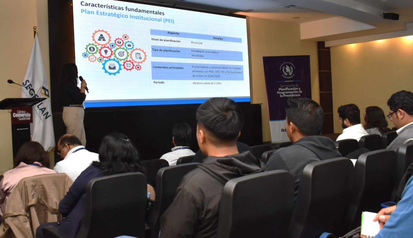 Segeplan imparte lineamientos para fortalecer la planificación desde las municipalidades