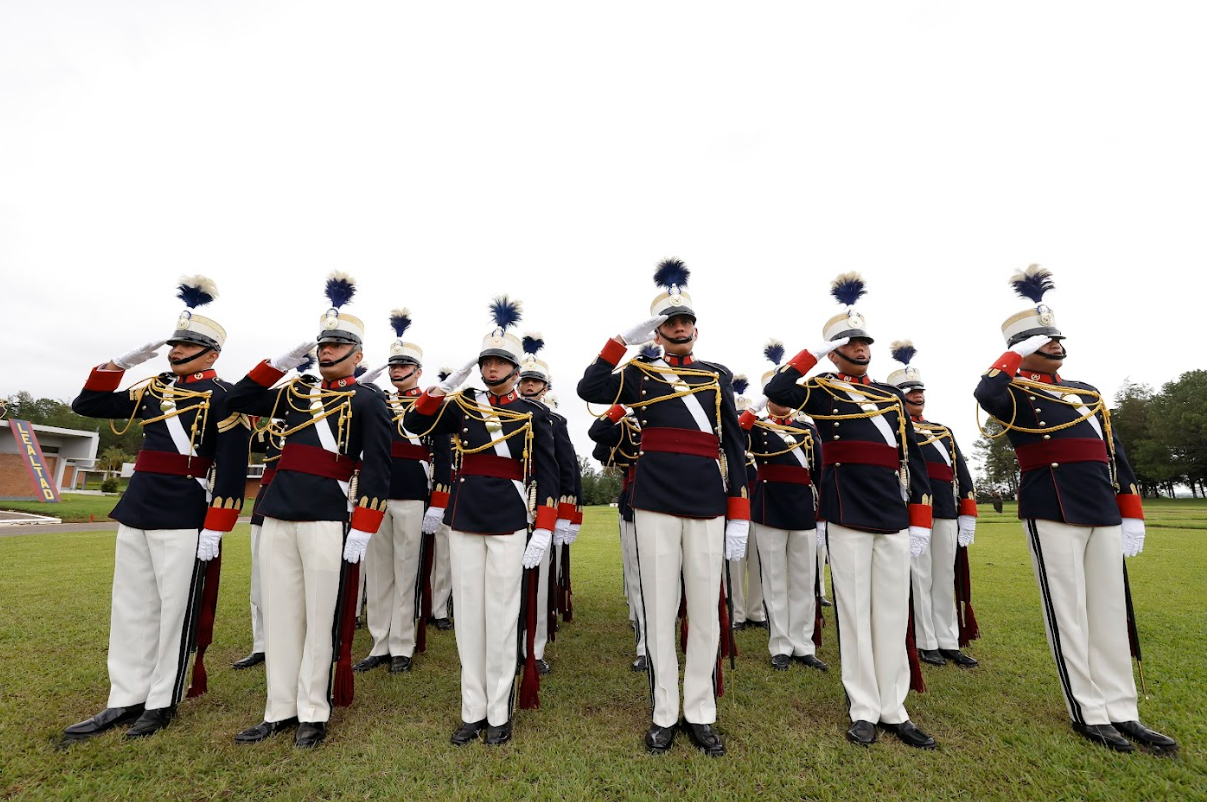 Con esta nueva generación de oficiales y ascensos, el Ejército de Guatemala refuerza su compromiso con el servicio público. / Foto: Gilber García