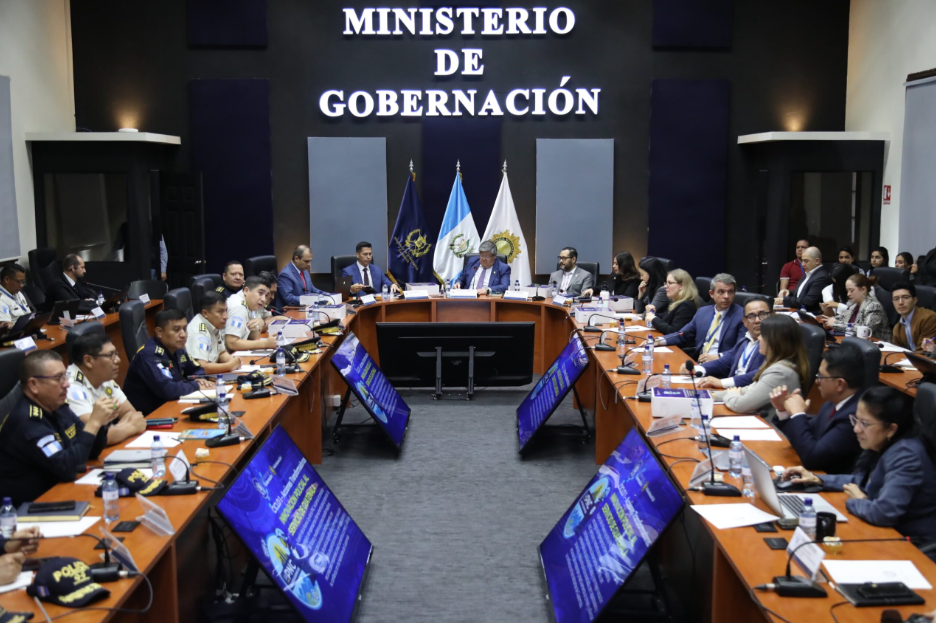 PNC será fortalecida con apoyo del INL y altos mandos del Mingob