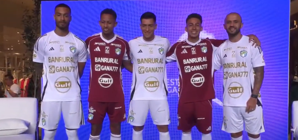 Adidas se pone la camiseta de Comunicaciones