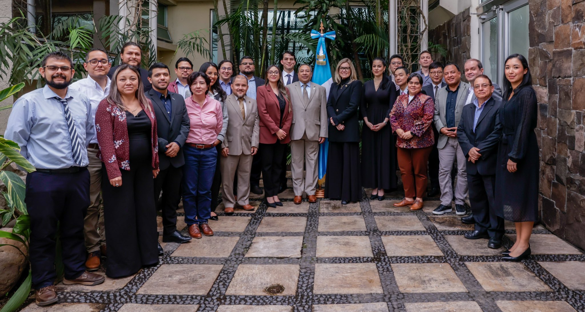 Ruta del Chip: República de China (Taiwán) capacita a ingenieros guatemaltecos. / Foto: Mineco.