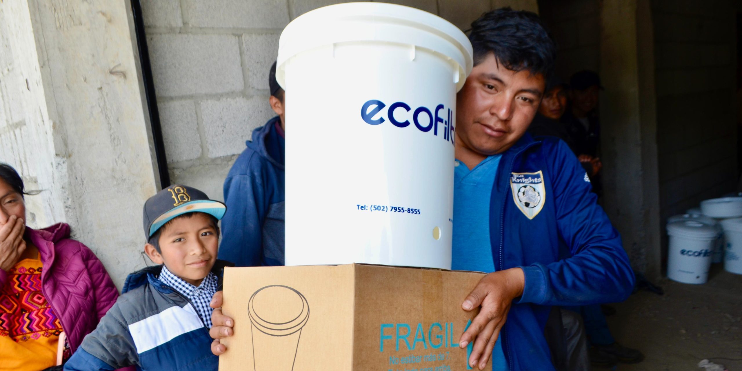 Mano a Mano facilita entrega de filtros de agua en comunidades de Huehuetenango