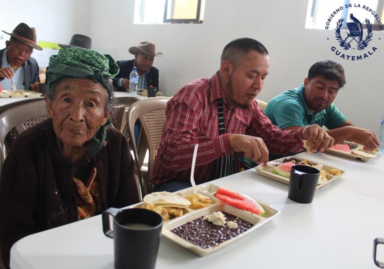 Garantizan el derecho a la alimentación en Santa Lucía La Reforma, Totonicapán