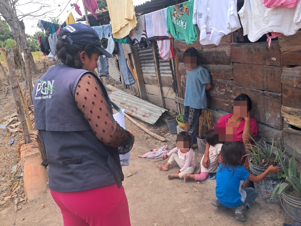 Rescatan a hermanos en condiciones de vulnerabilidad. / Foto: PGN.