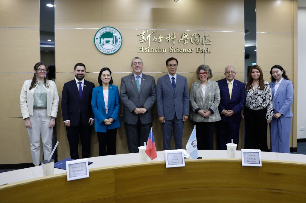 Presidente Arévalo destaca cooperación tecnológica por parte de la República de China (Taiwán). / Foto: Daniel Hernández.