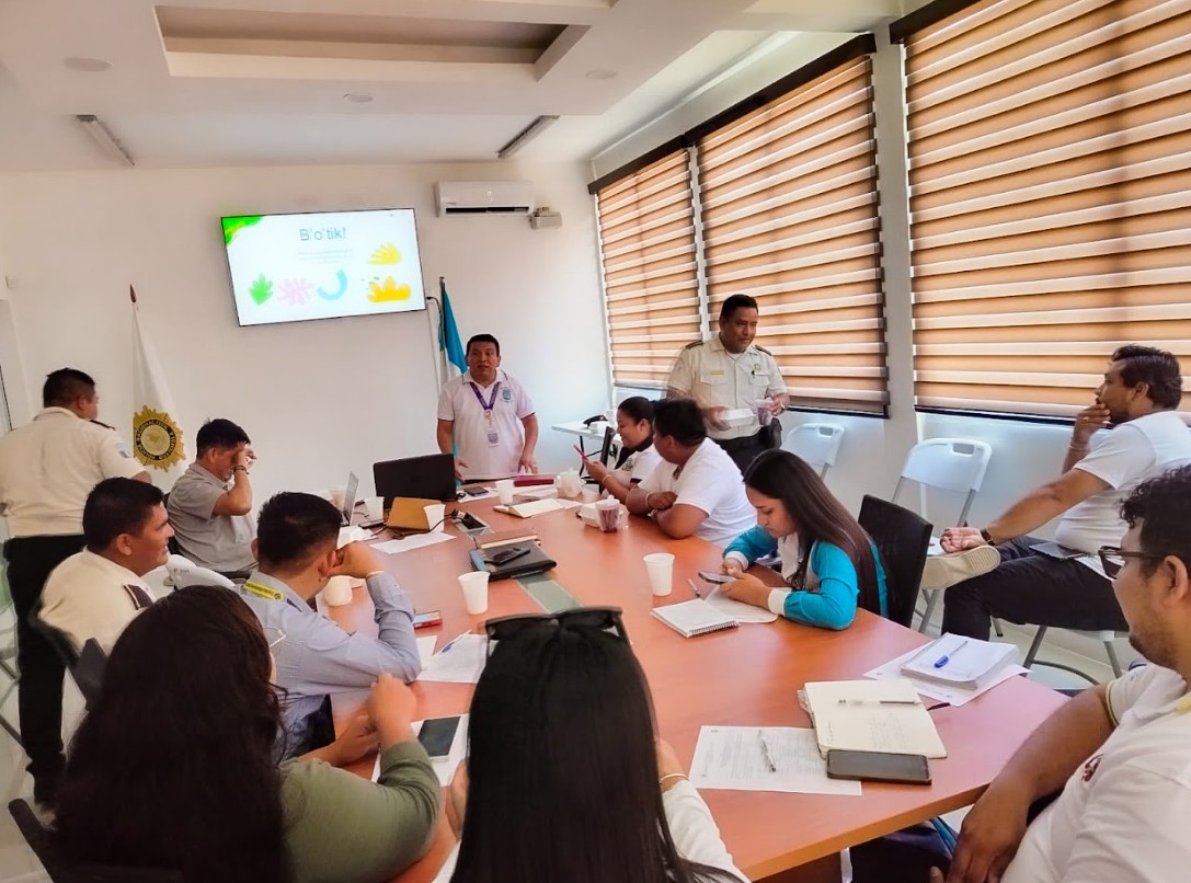 Reunión interinstitucional por la niñez y adolescencia en Petén
