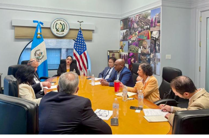 Consulado guatemalteco promueve en Nueva York alianzas estratégicas en comercio e inversión