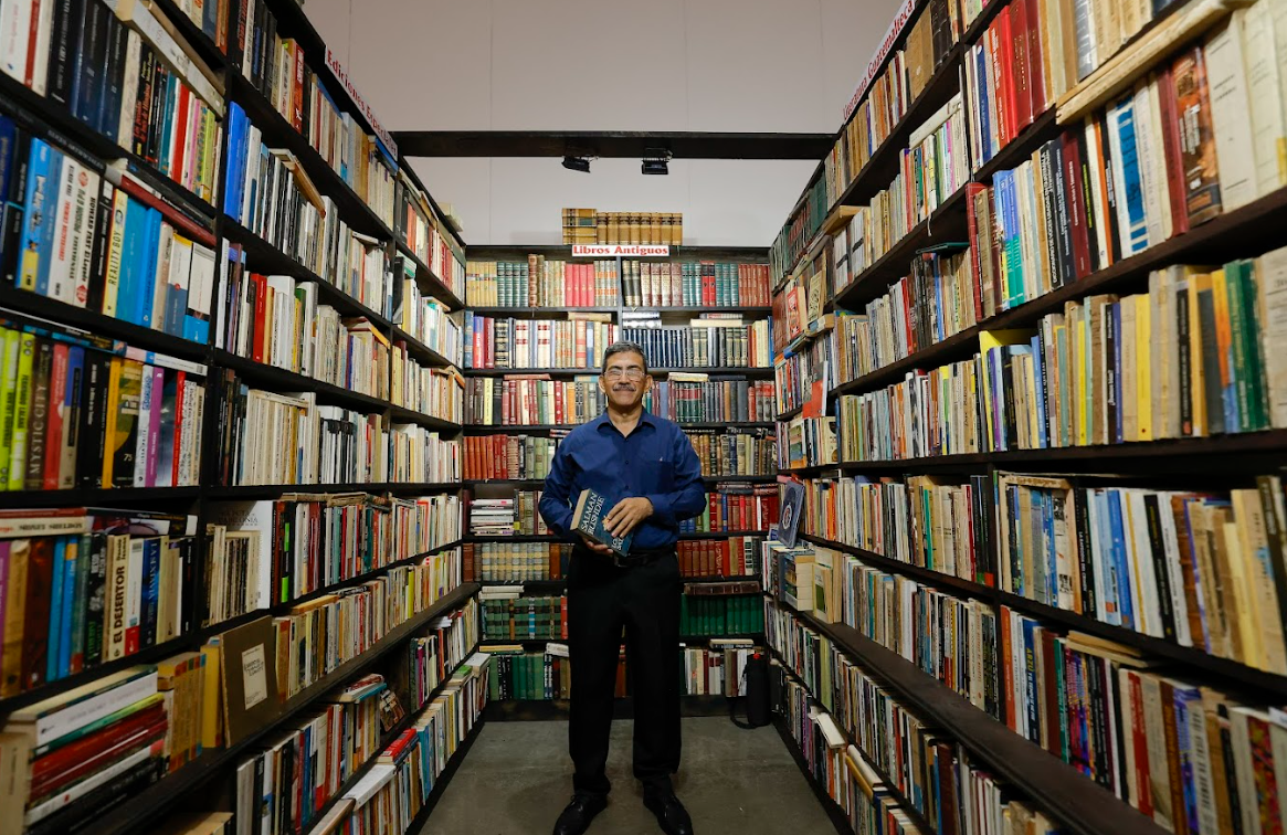 Filgua integra editoriales con libros en idiomas mayas. (Foto: Gilber García)