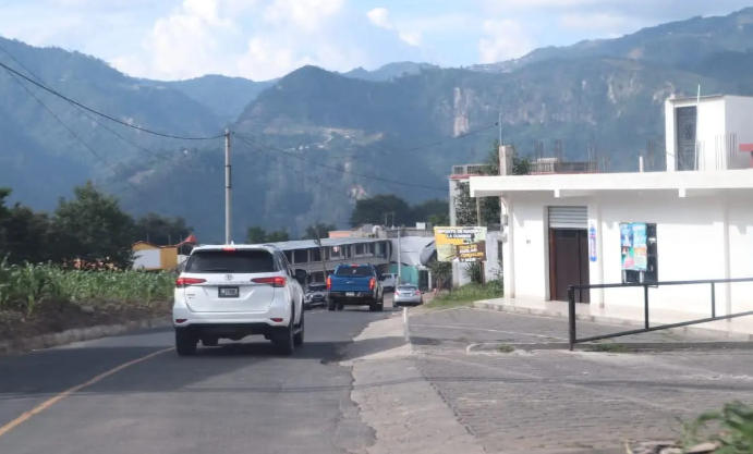 CIV supervisa tramos viales en Sololá que buscan reactivar el desarrollo económico
