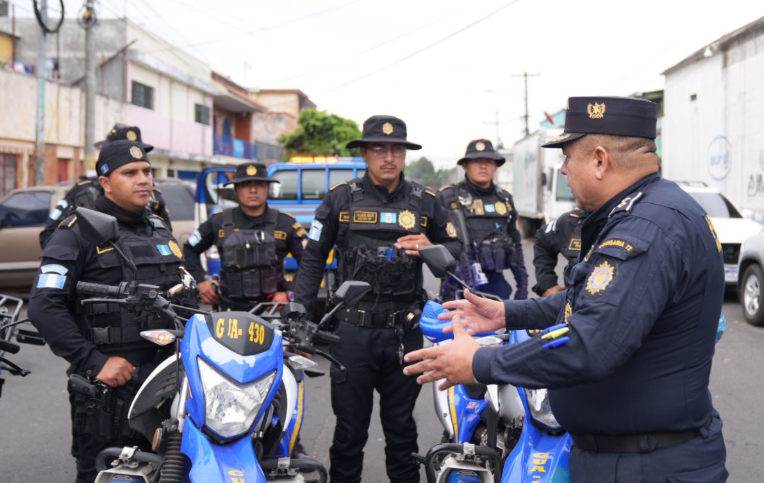 La PNC intensifica las acciones de seguridad en diferentes zonas de la capital. (Foto: PNC)