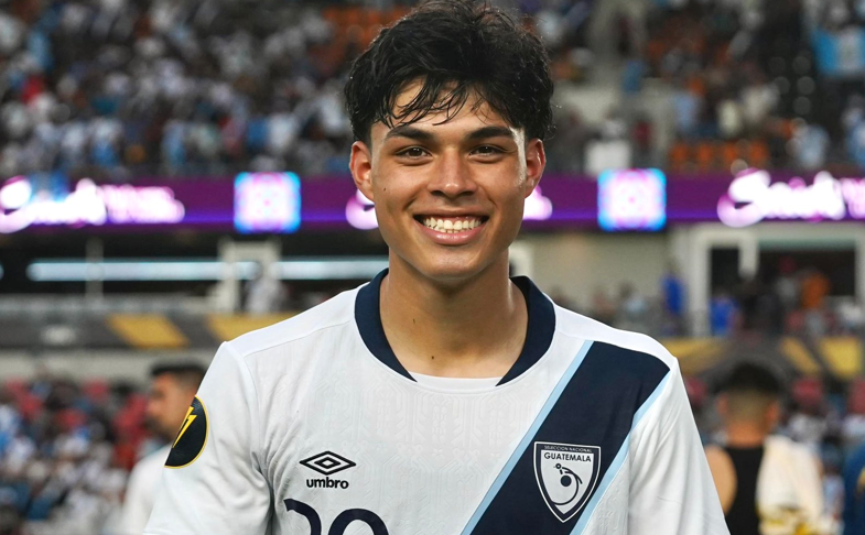 ¡Chapín de oro! Olger Escobar se corona como el mejor juvenil de la Copa Oro 2025