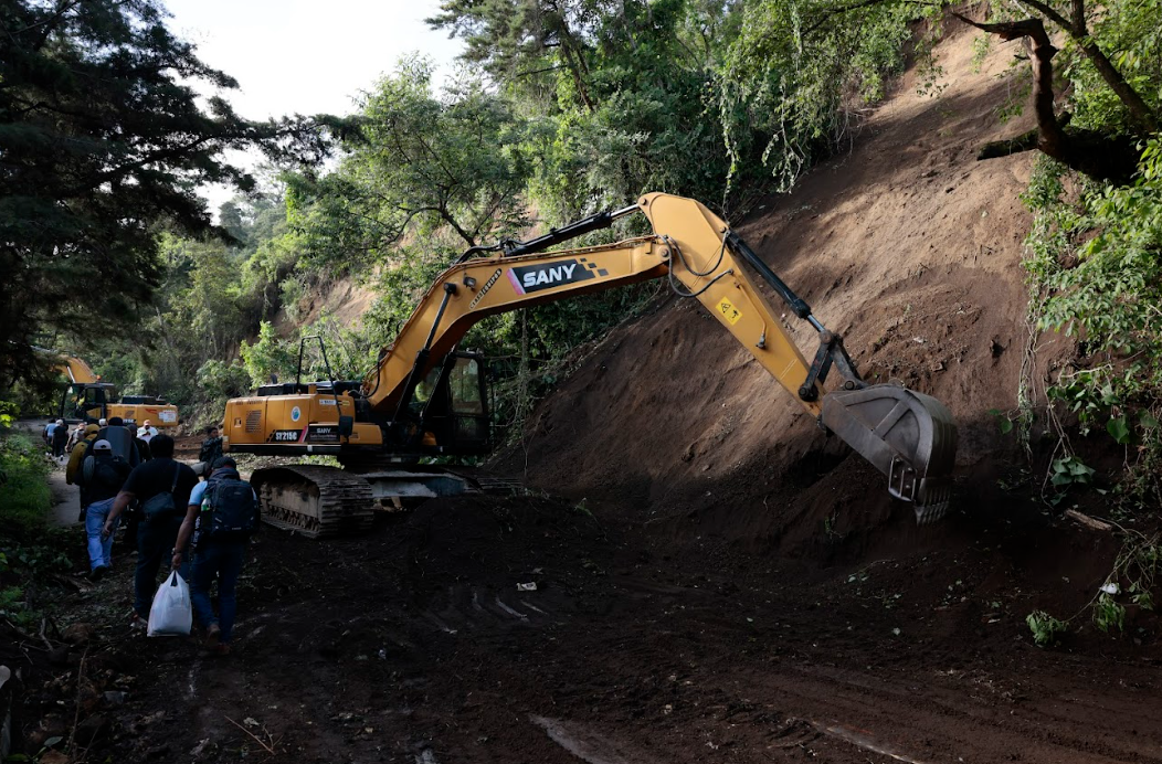 Presidente Arévalo agradece respuesta de instituciones a las emergencias por los sismos. / Foto: Noé Pérez.
