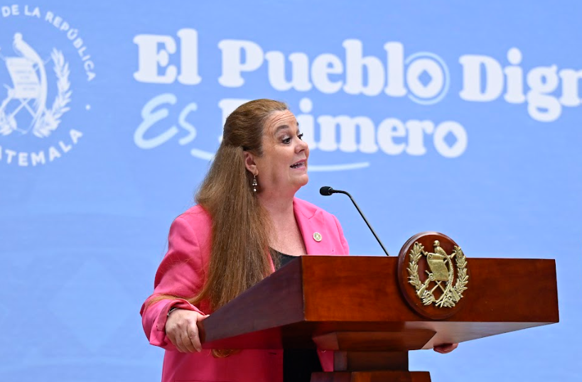 “El derecho a la educación no se negocia”, ministra de Educación exige justicia ante bloqueos y cierre de escuelas