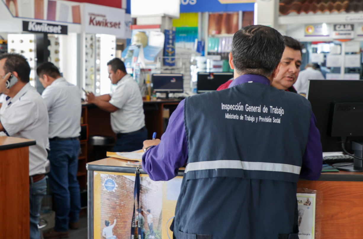 Mintrab inspeccionará más de 3 mil empresas para garantizar el pago del bono 14