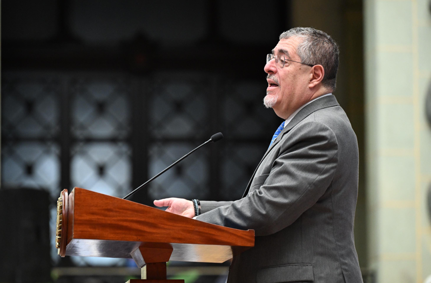 Presidente hace llamado a la CC para que amparos en tema del STEG sean resueltos con respeto a los derechos