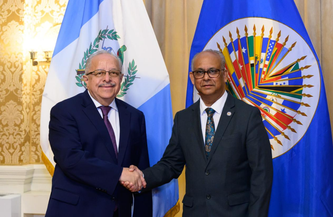 Canciller se reúne con el secretario general de la OEA, Albert Ramdin