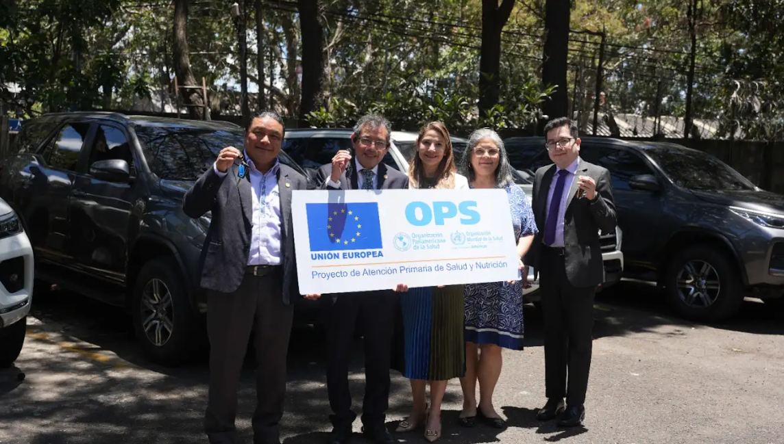 Salud recibe vehículos para ampliar el acceso a servicios a comunidades alejadas. (Foto: MSPAS)