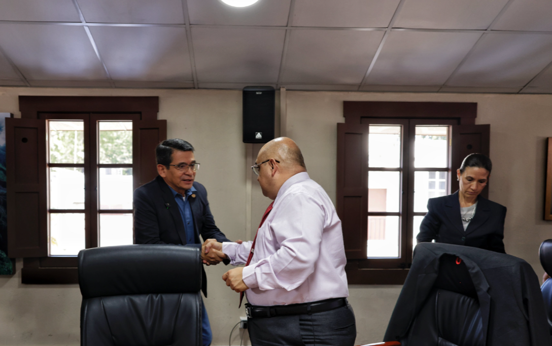 Finalizan plan para viabilizar obras inconclusas del CIV