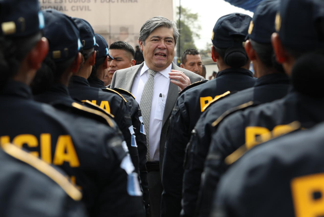 Ministro Jiménez: “Habrá sanciones para policías que incumplieron deberes en velorio de marero”