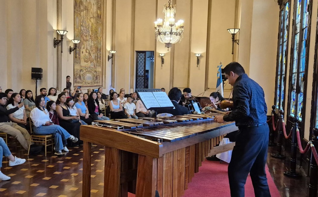 MCD reconoce a artistas guatemaltecos con Premio por Trayectoria y Aportes al Desarrollo de la Obra Musical en Marimba./Foto: MCD.