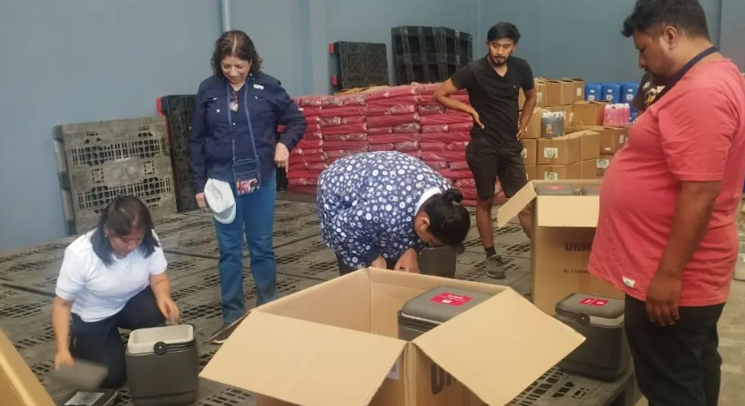 Ministerio de Salud entregó 148 nuevos termos para fortalecer la cadena de frío para vacunas. (Foto: MSPAS)
