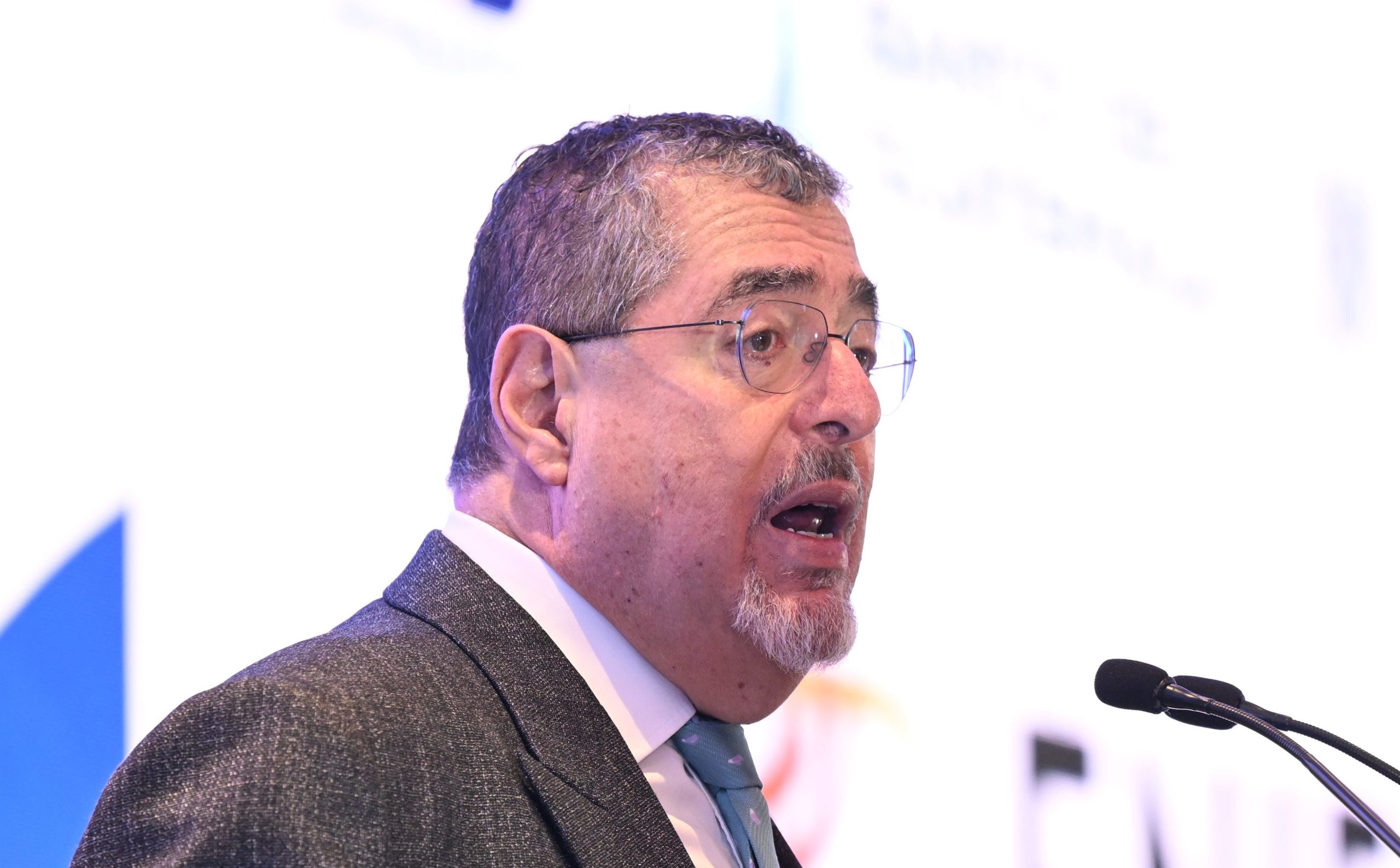 Ley antilavado de dinero, “no es un capricho”: presidente Arévalo